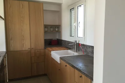 Moderne Villa mit pool in Kamaria Peloponnes