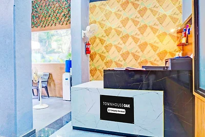 Townhouse Oak Amanora Mall
