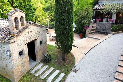 Ferienhaus in Montecastelli mit Garten