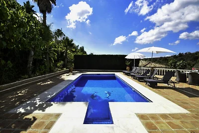 Villa in El Rosario met uitzicht op zee en...