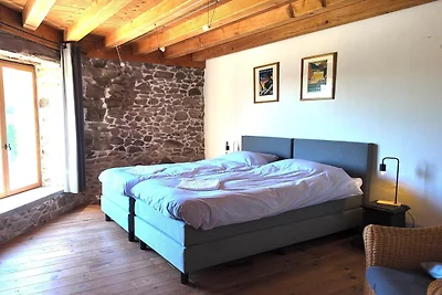 Ferienhaus in Roussines mit Privatpool