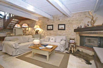 Wunderschöne Villa in Viens mit Swimmingpool