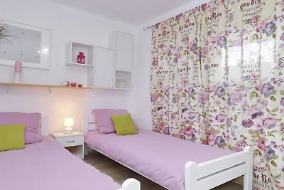 Apartments Villa Mavi, Novalja, ground floor