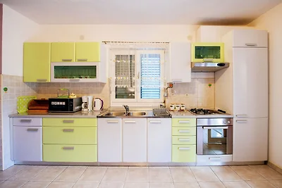 Geräumiges Ferienhaus in Kakma mit...