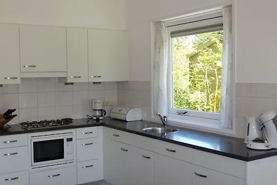 Moderne Villa am Ufer des Veere-Sees