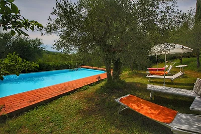 Gemütlicher Bauernhof in Le Tolfe mit Schwimm...