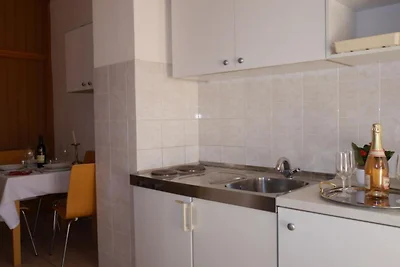 Dugi Rat Seaside Apartments - 2 Bedroom 6