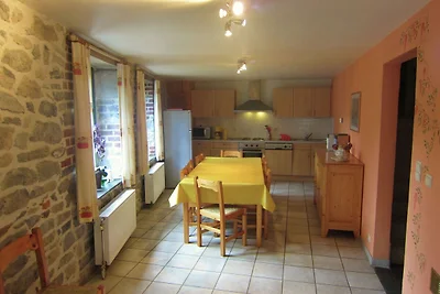 Casa vacanze a Treignes con giardino