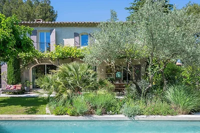 Esthetische villa in Paradou, Alpilles