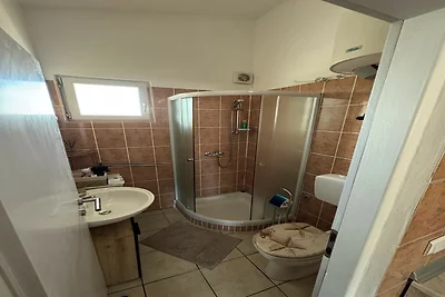 Apartment Didovi Dvori 2 with jacuzzi