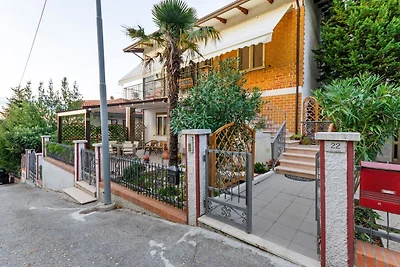 Piacevole appartamento con cortile