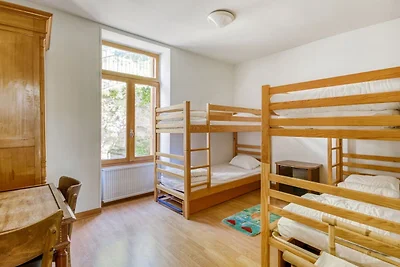 Ferienhaus in Pontgibaud mit Garten