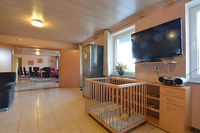 Ferienwohnung in Burg Reuland mit Wald