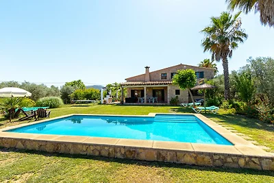 Villa in ländlicher Lage in Alcúdia