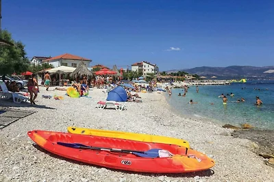 Cozy Beachfront Holiday Home Slatine - Five B...
