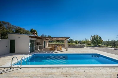 Oliveto mit Pool
