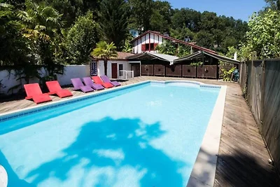 4-Zimmer-Villa f�r 6/8 Personen