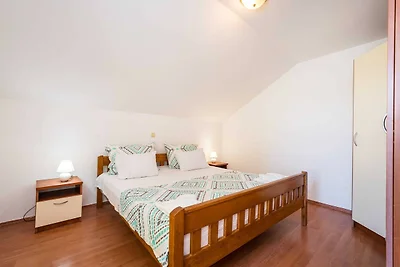 Familienurlaub mit Pool und Terrasse