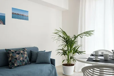 Crispi Bilo 12 con balcone - Locazione