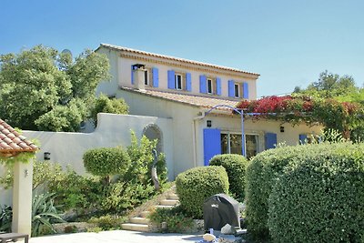 Villa in Villes-sur-Auzon mit Pool