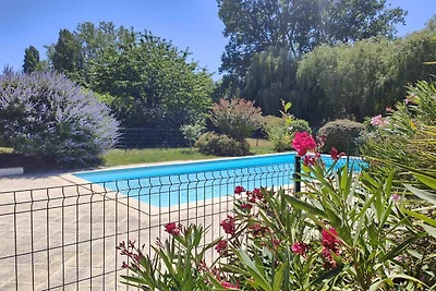 Schönes Ferienhaus mit privatem Pool