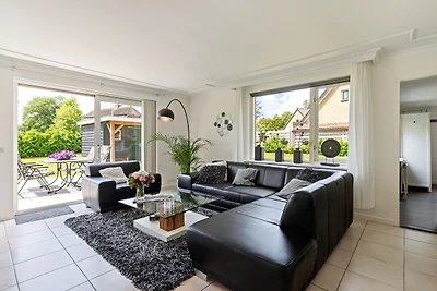 Idyllisches Ferienhaus mit Garten in Putten