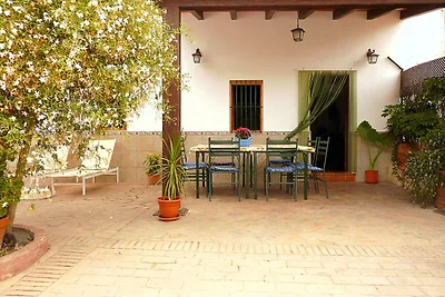 Ferienhaus mit privater Terrasse und Pool