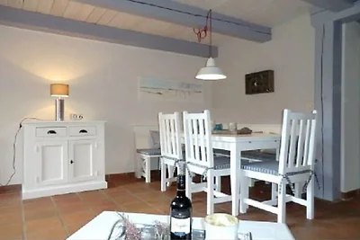 Ferienhaus in Borgsum mit Schwimmbecken