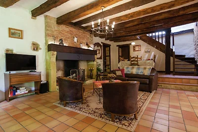 Grande casa colonica con giardino privato