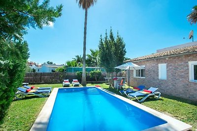 Casa di campagna ad Alcudia con piscina