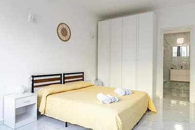 Zentrale 1BDR/4P-Wohnung in Ventimiglia