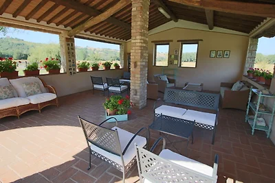 Deluxe-Apartment in Pontecuti mit Außenpool