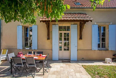 Spaziosa casa vacanze con piscina privata