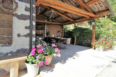 Schönes Ferienhaus in Pedavena mit Garten