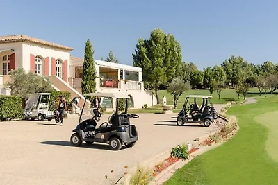 Appartement in Pont Royal met waterpark