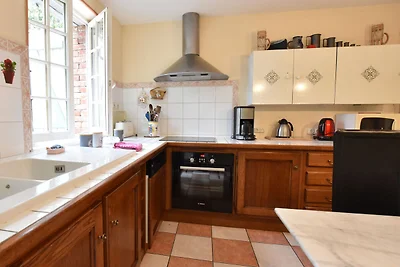 Tranquillo cottage a Englancourt con terrazza
