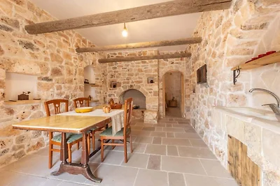 Villa rustica con piscina per 17 persone.