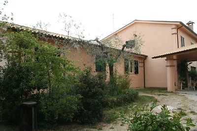 Wohnung in einem Bauernhaus mit Swimmingpool