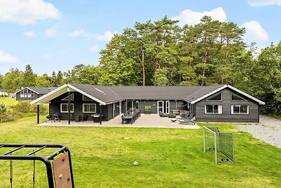 24 Personen Ferienhaus in Frederiksværk