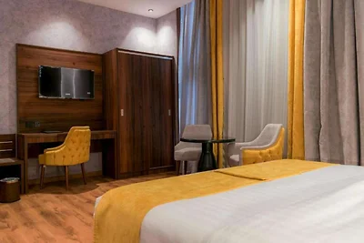 Schicker Suite-Aufenthalt | Palette Luxury...