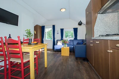 Chalet mit Geschirrspüler in natürlicher...