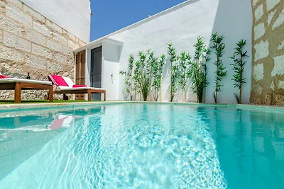 Villa mit privater Terrasse