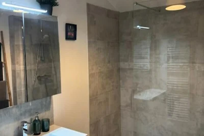 Wohnung in L'Isle-sur-la-Sorgue am Fluss