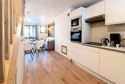 Renovierte Maisonette-Wohnung · Direkter Zuga...