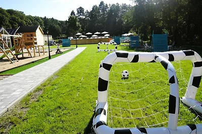Neue Ferienhäuser mit Swimmingpool, in...