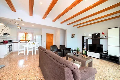 Belvilla di OYO El Chalet de Lucםa