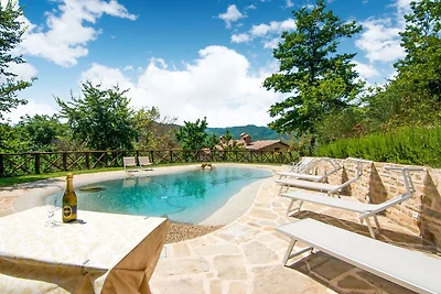 Ferienhaus in Cittא di Castello mit Garten