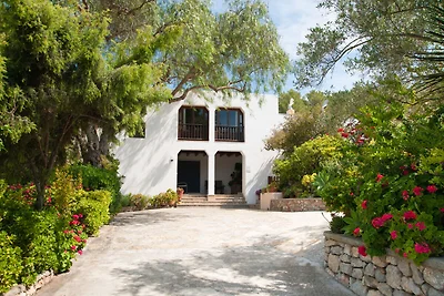 Moderne Villa mit Swimmingpool in St.