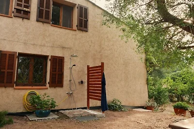Maison de vacances à Aregno avec piscine