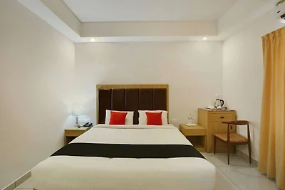 Super Townhouse Edasserys Kalamassery Tourist...